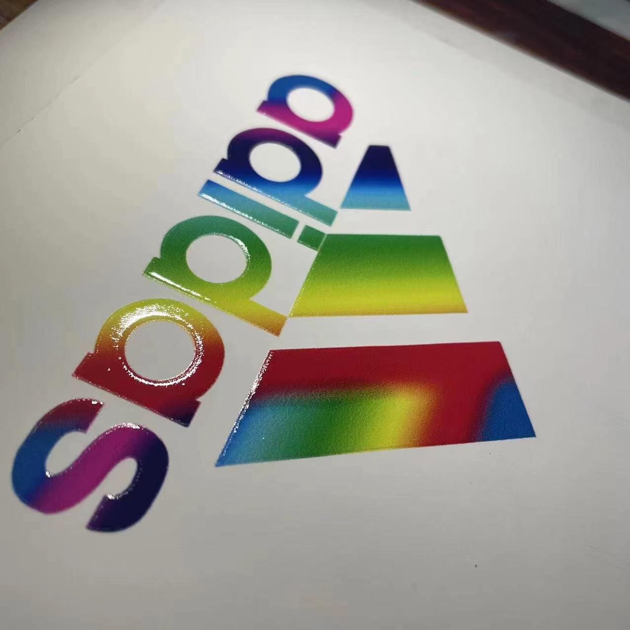 uv打印機(jī),鞋子打印機(jī),紙箱無版印刷機(jī),uv彩印機(jī),uv打印機(jī)廠家,龍潤